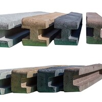 Betonové sloupky koláž